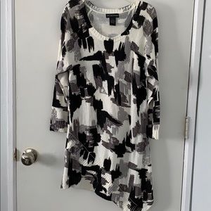 Black grey and white sweater tunic